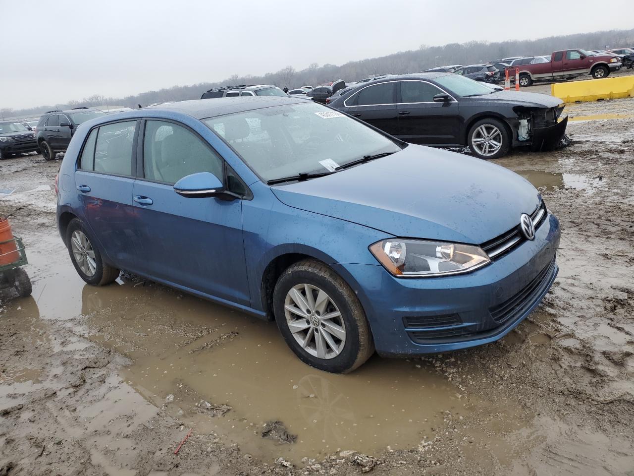2016 Volkswagen Golf - Image 4