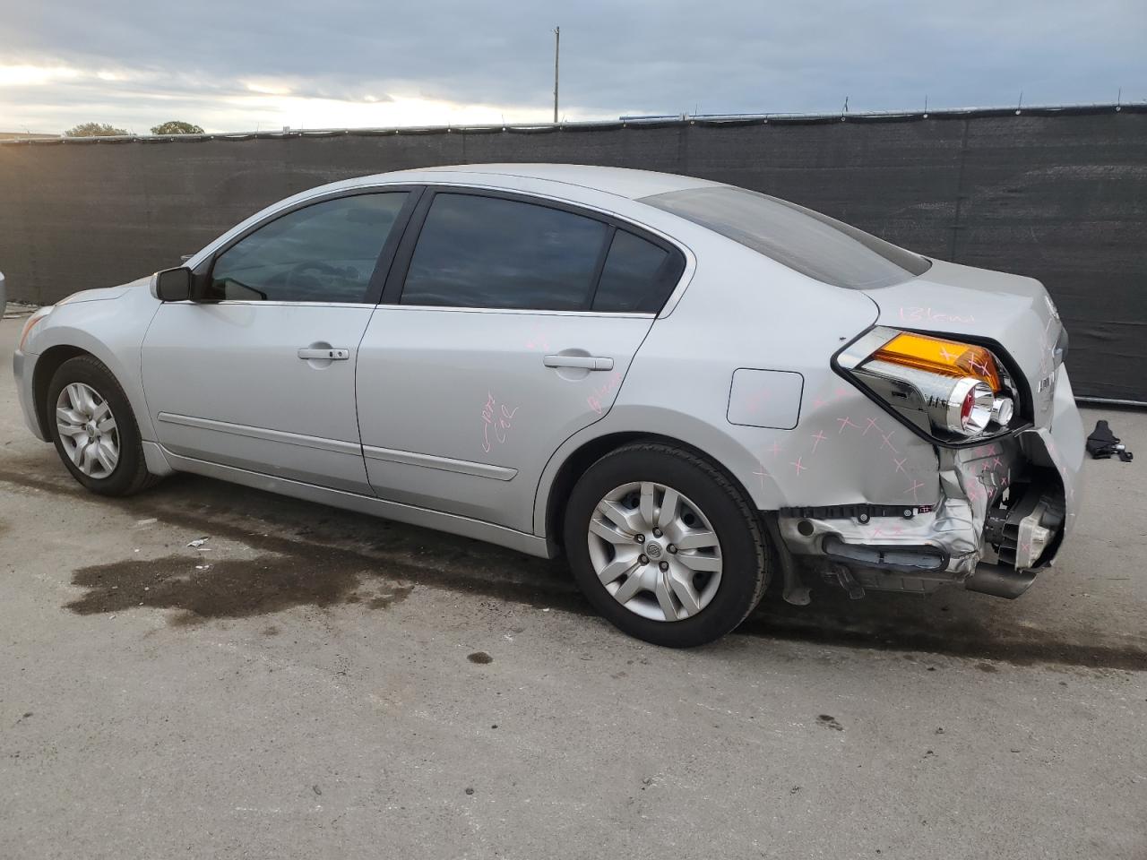2012 Nissan Altima - Image 2