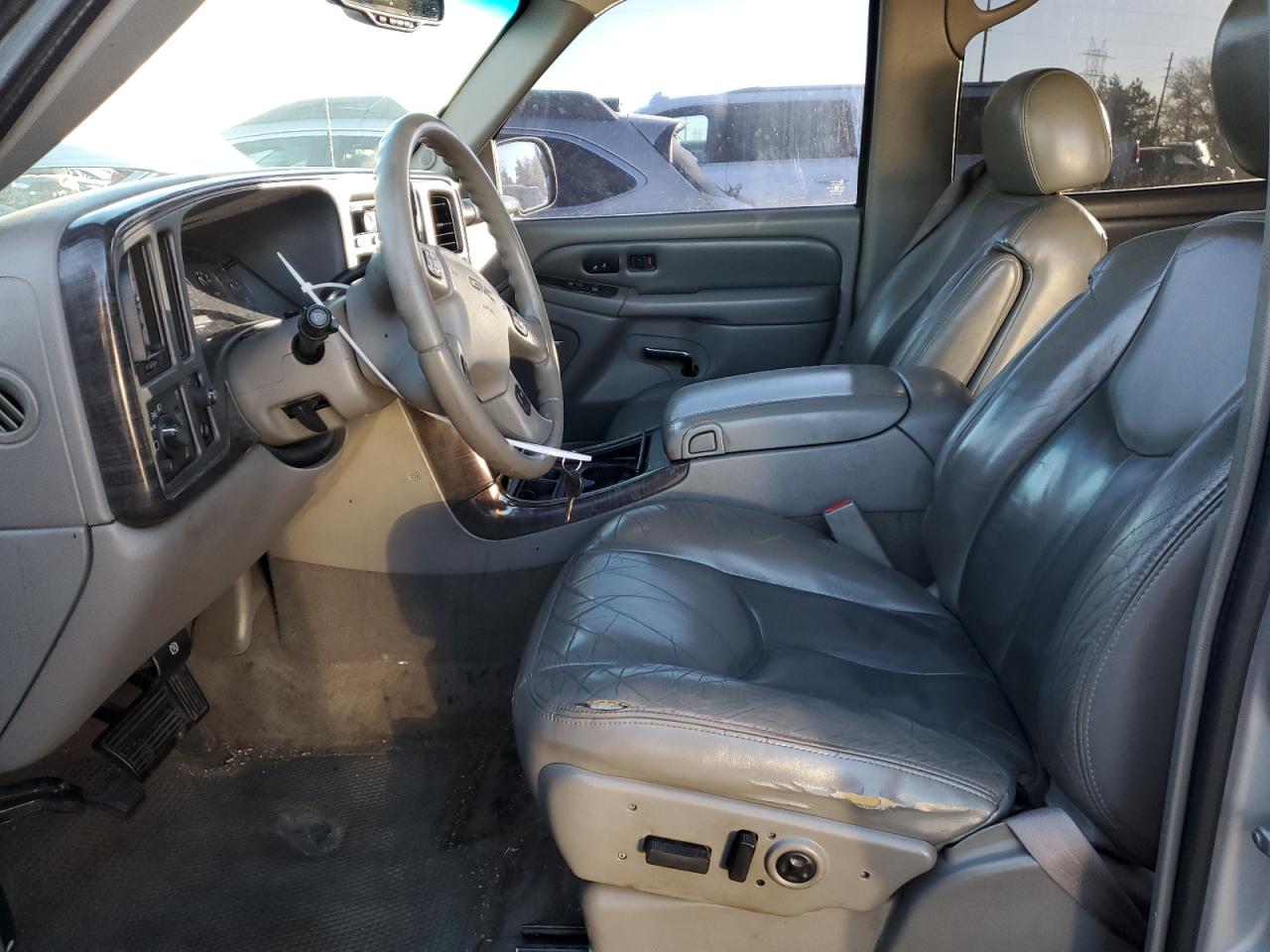 2005 GMC Yukon - Image 7