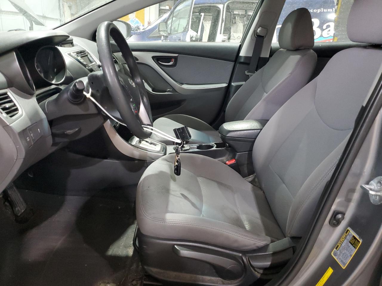 2013 Hyundai Elantra - Image 7