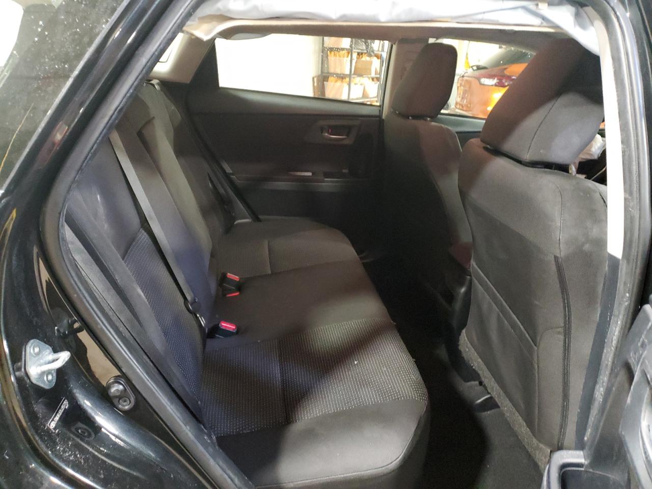 2018 Toyota Corolla - Image 10