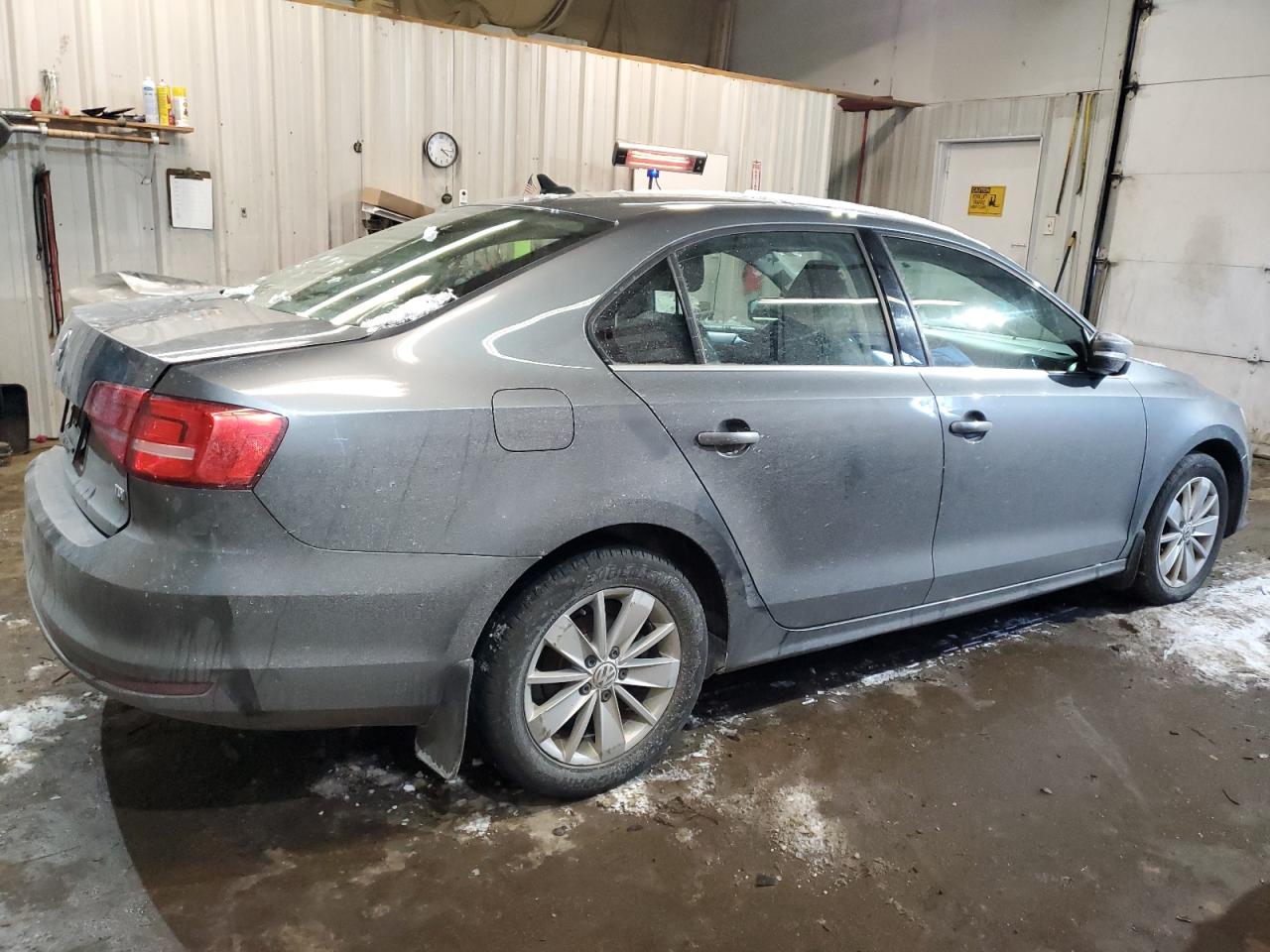 2015 Volkswagen Jetta - Image 3
