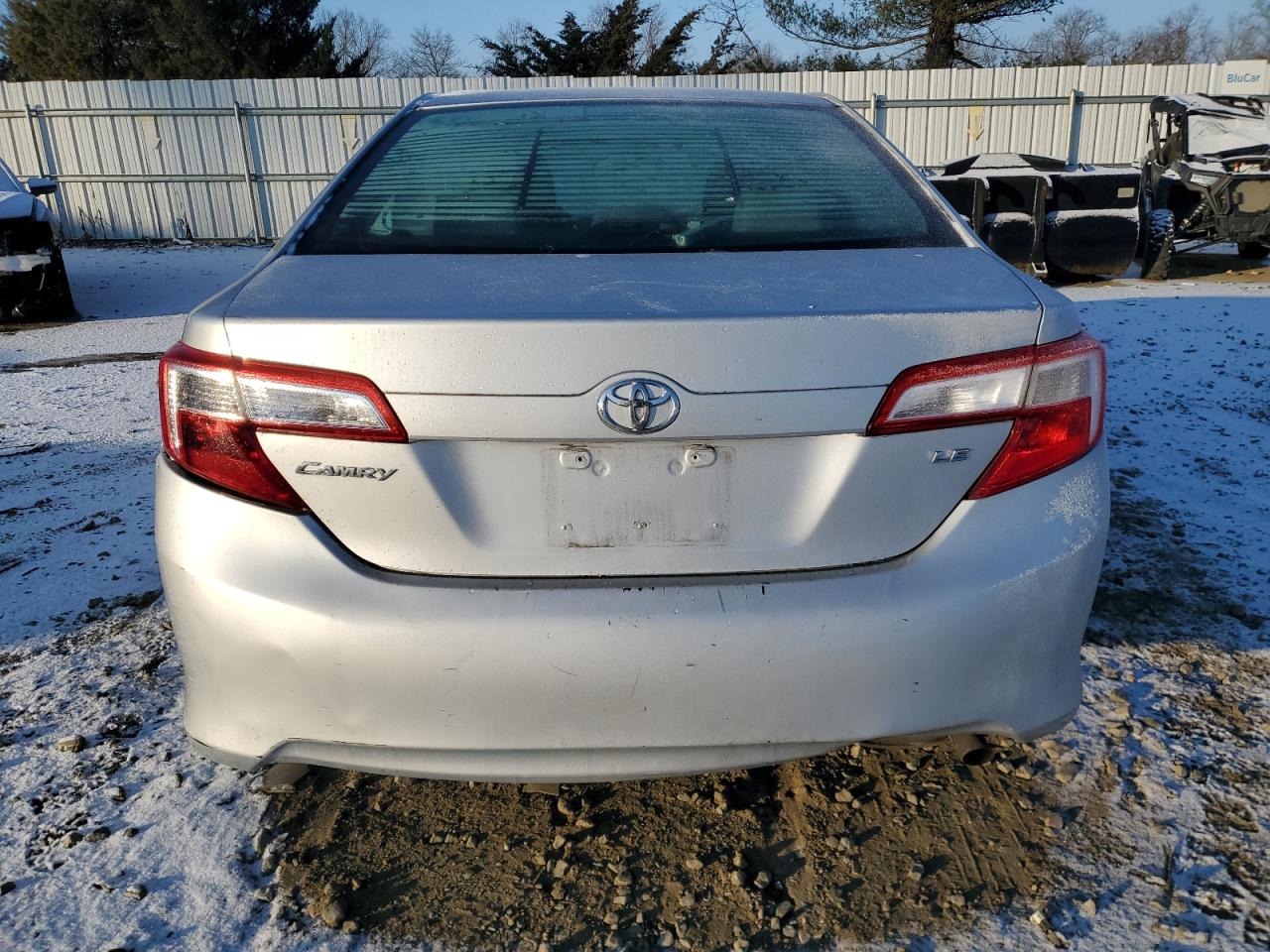 2014 Toyota Camry - Image 6