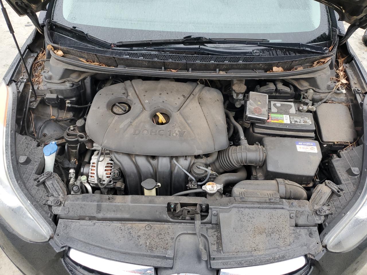2013 Hyundai Elantra - Image 11