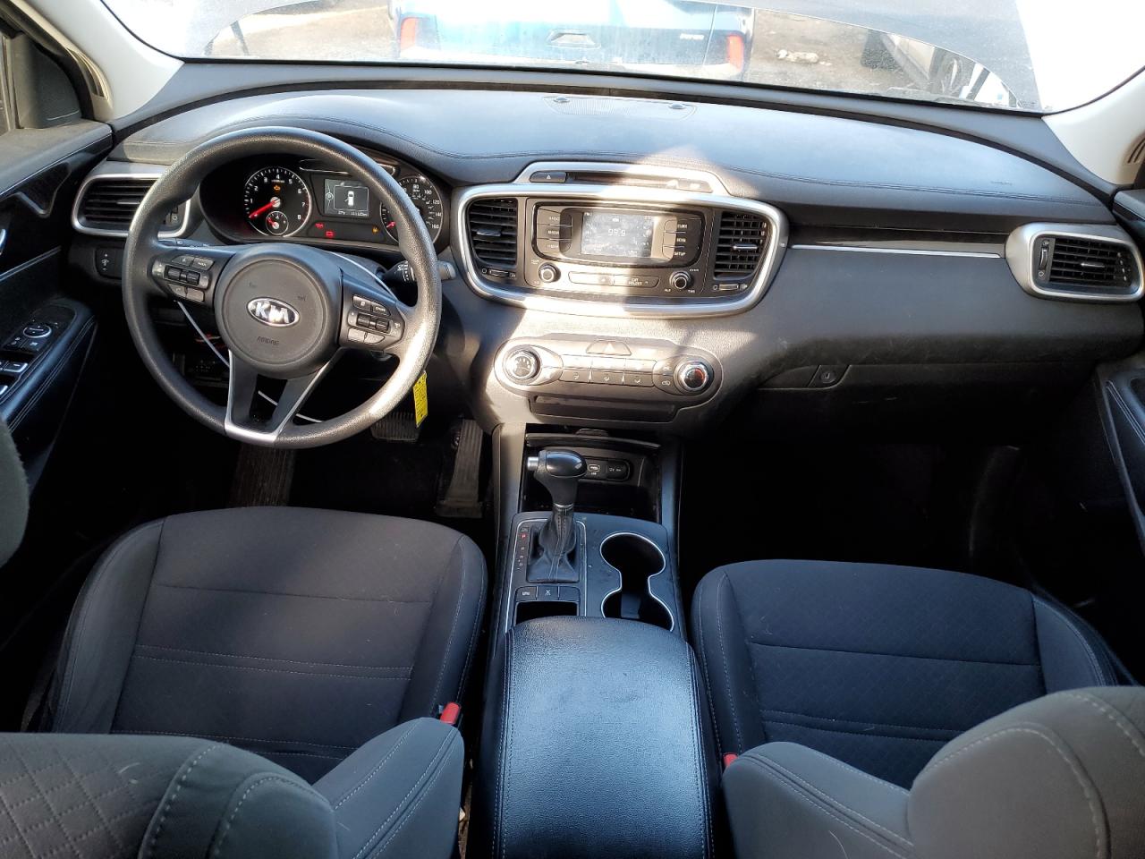 2017 Kia Sorento - Image 8