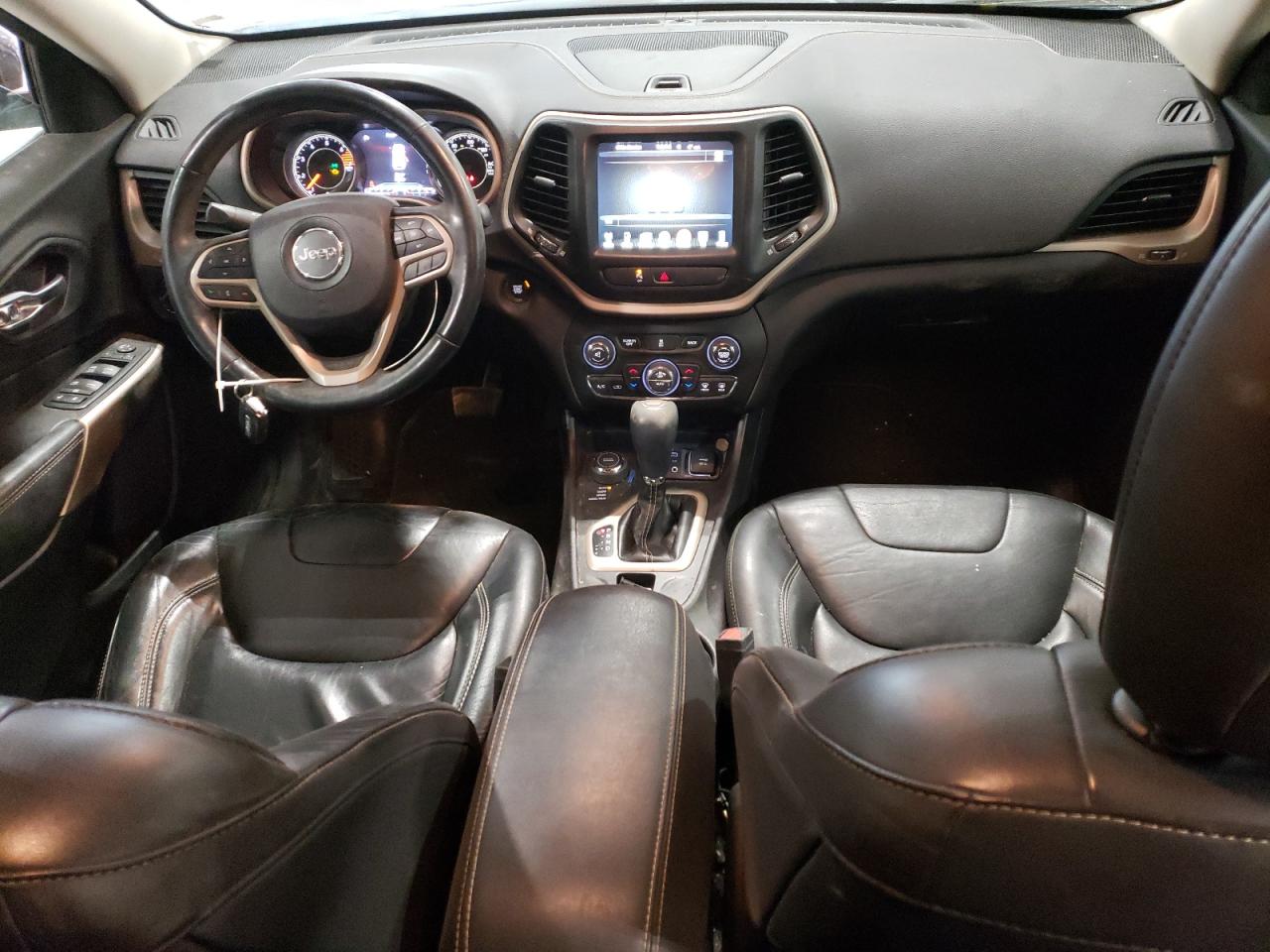 2018 Jeep Grand Cherokee - Image 8