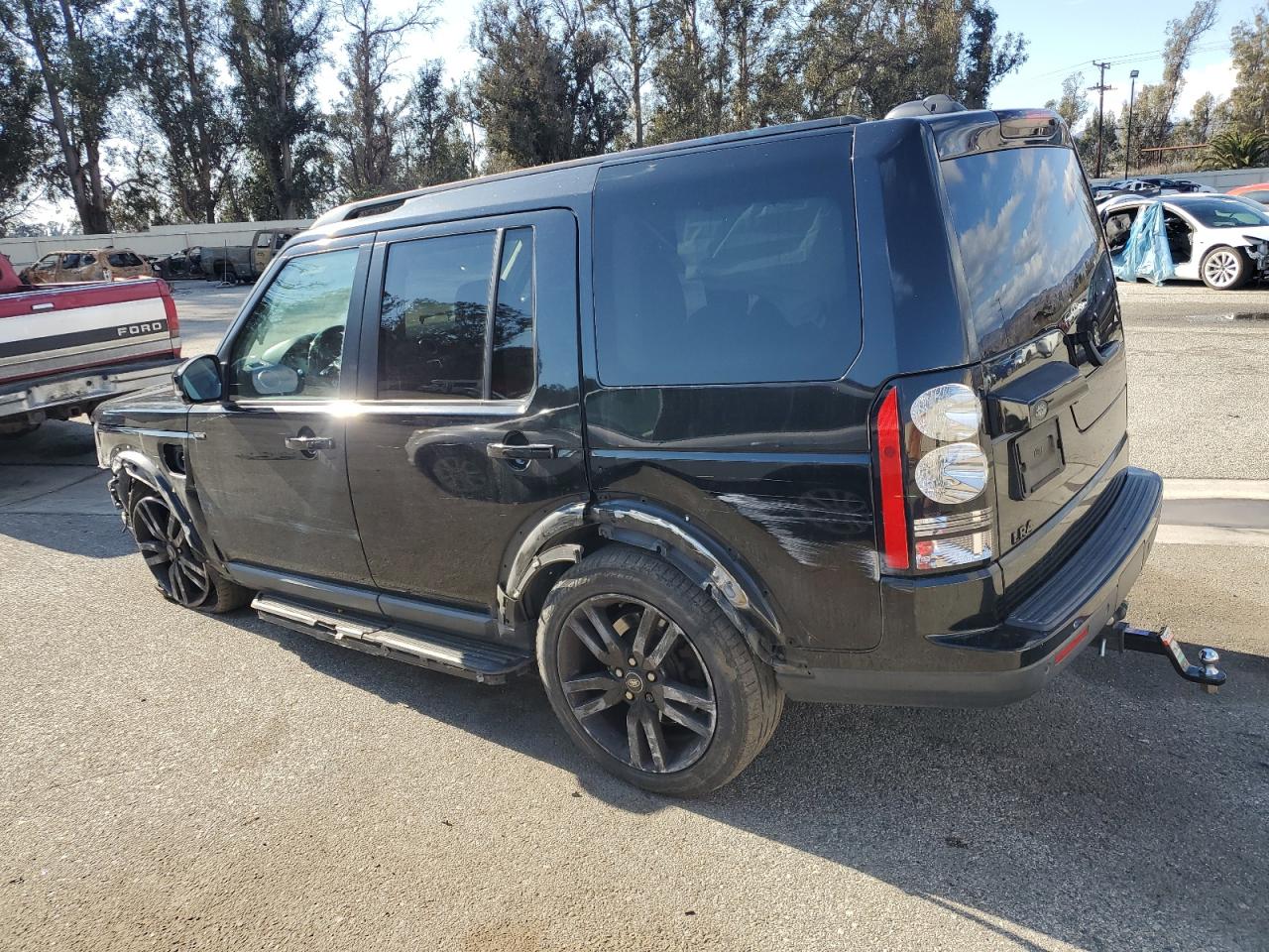 2016 Land Rover LR4 - Image 2