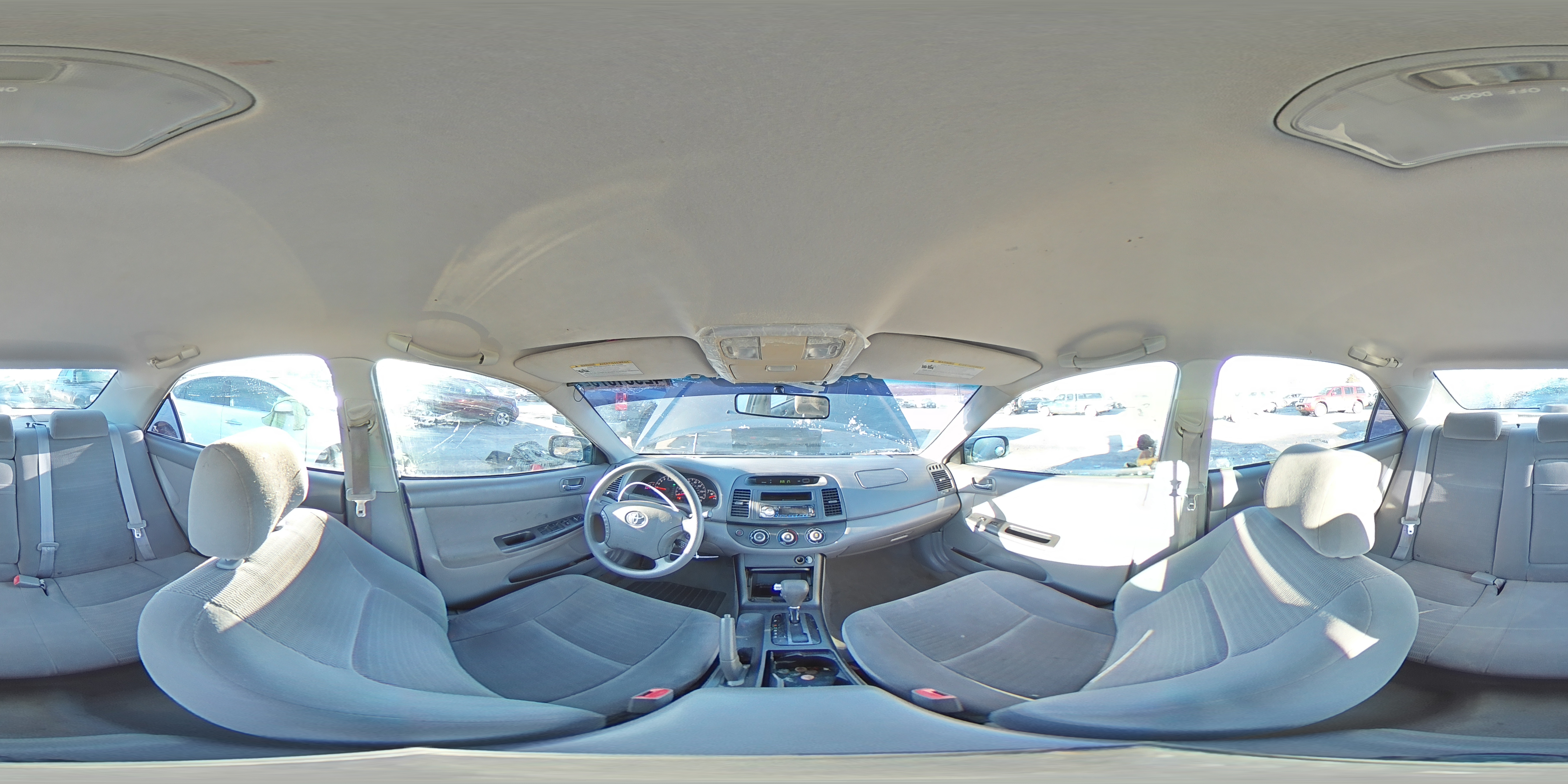 2005 Toyota Camry - Image 14