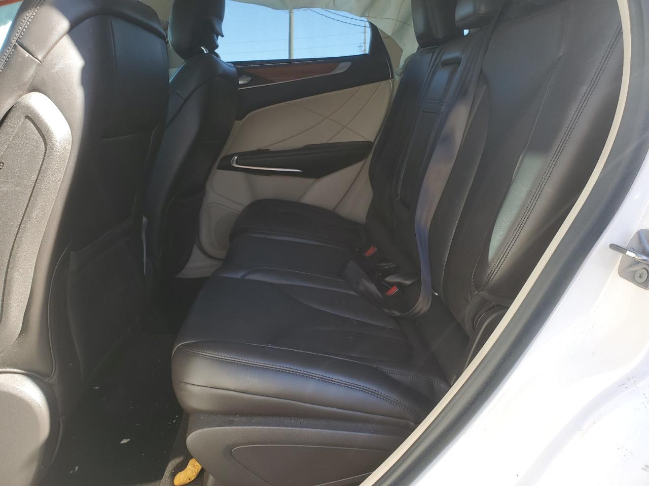 2019 Lincoln MKC - Image 12