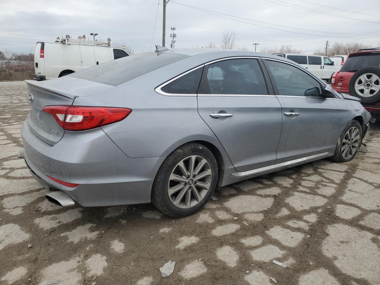 2017 Hyundai Sonata - Image 3