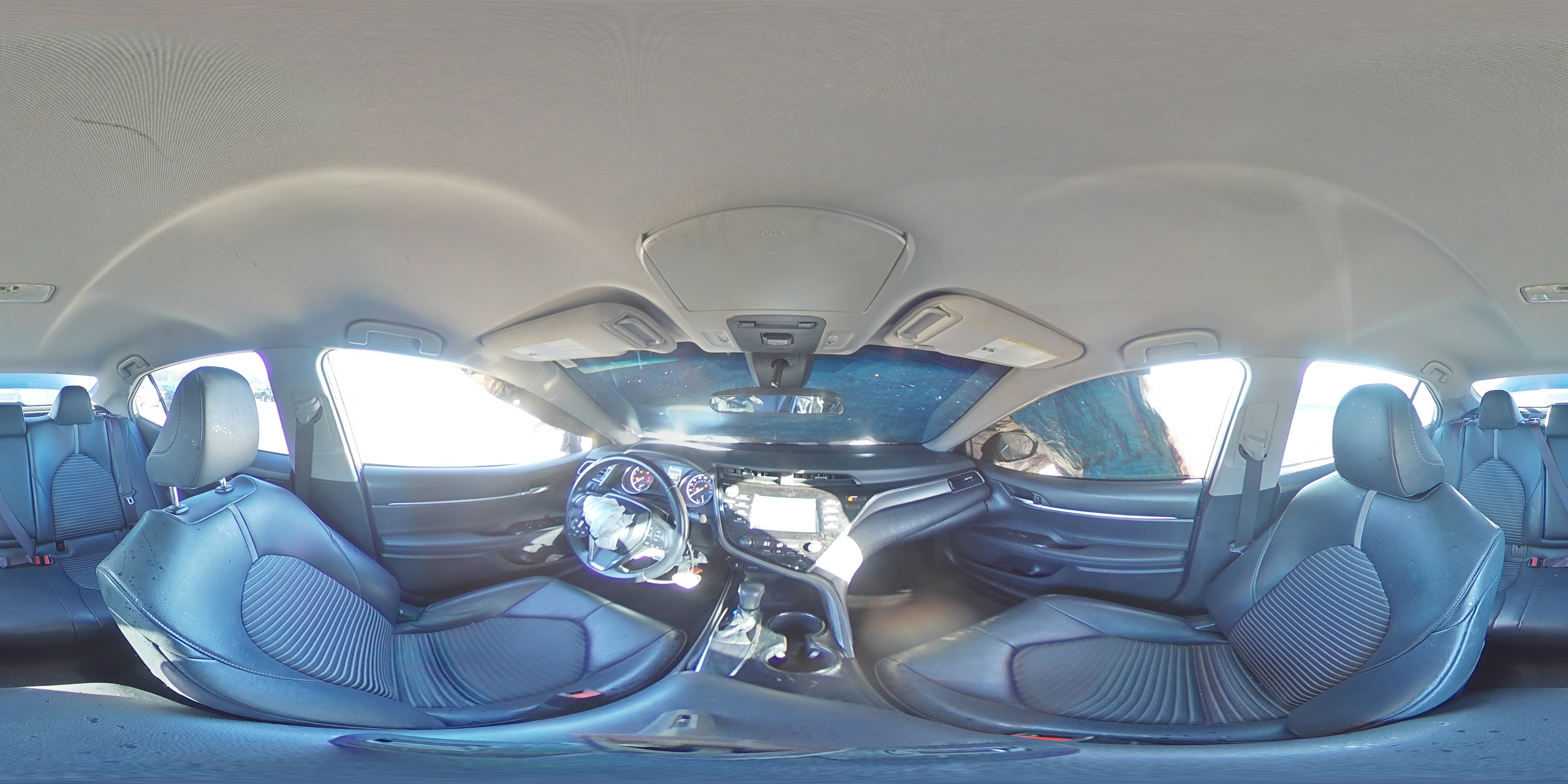 2019 Toyota Camry - Image 12