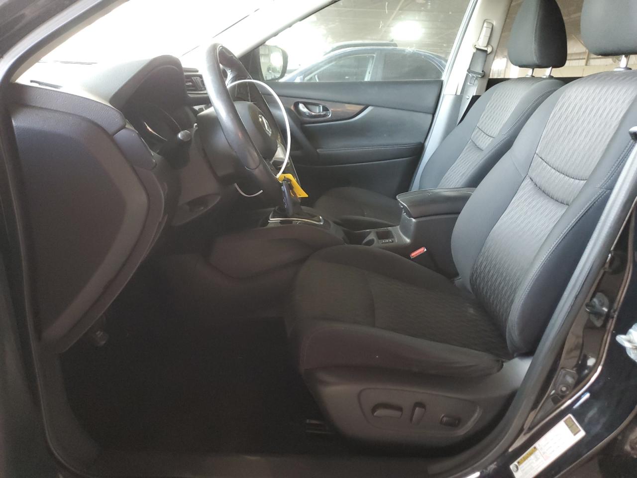 2017 Nissan Rogue - Image 7