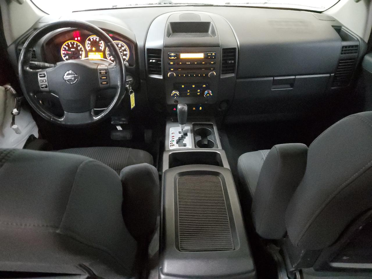 2012 Nissan Titan - Image 8