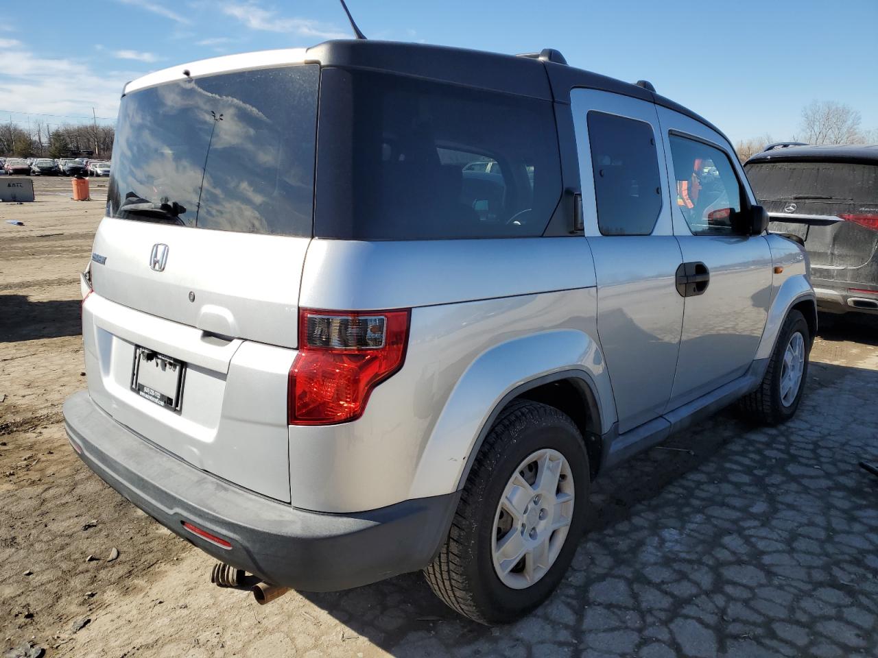 2009 Honda Element - Image 3