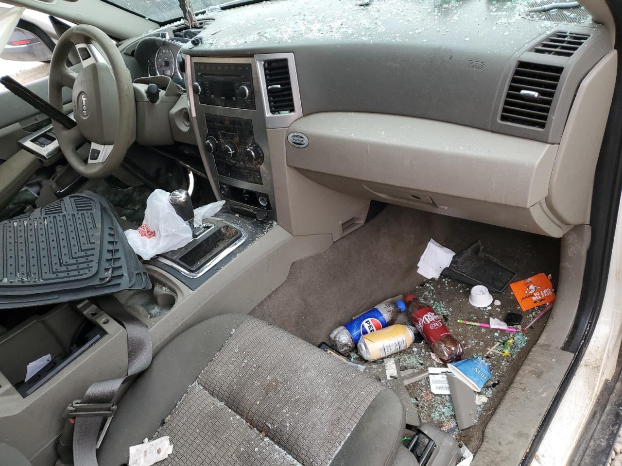 2009 Jeep Grand Cherokee - Image 8