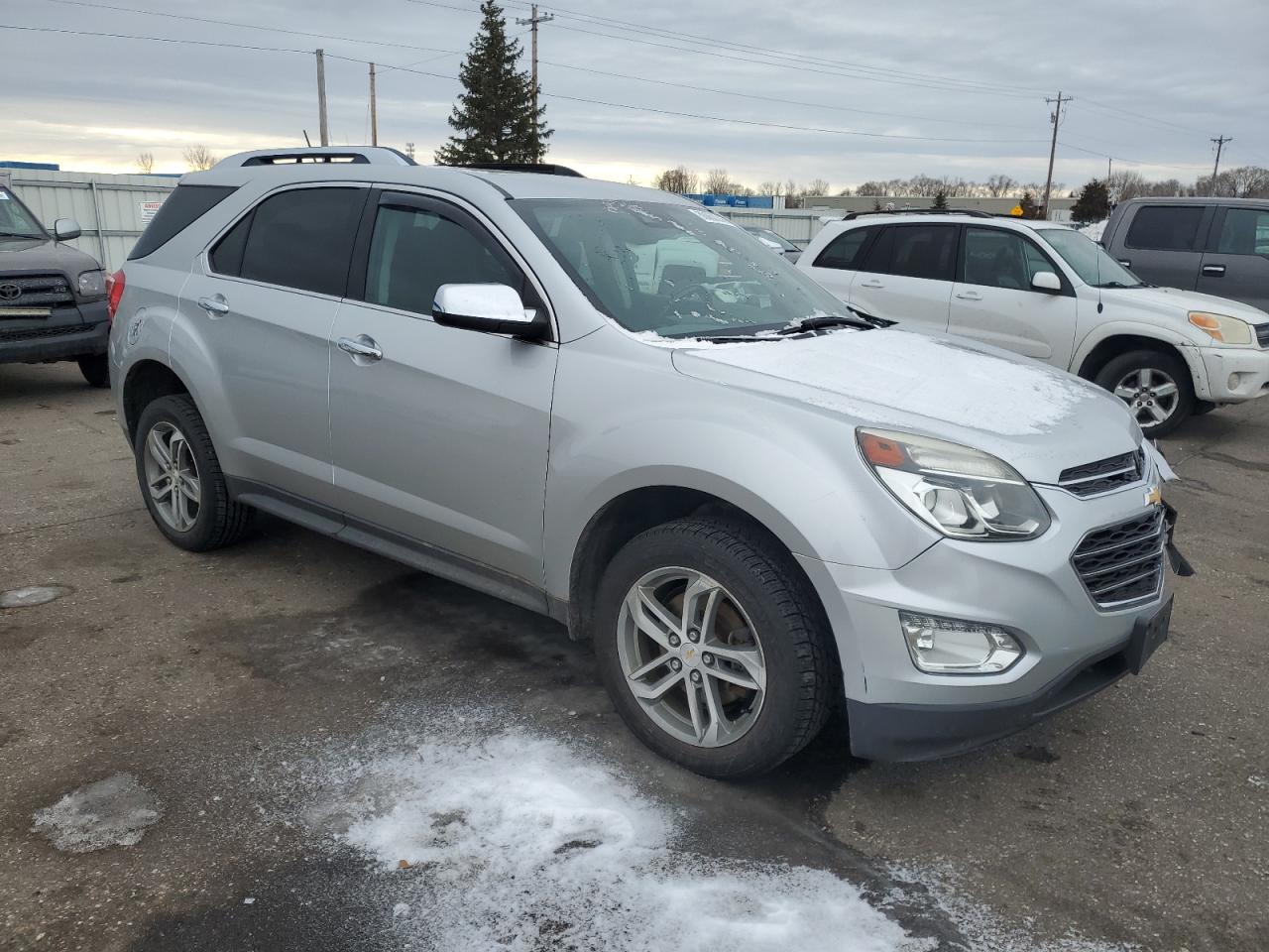 2016 Chevrolet Equinox - Image 4