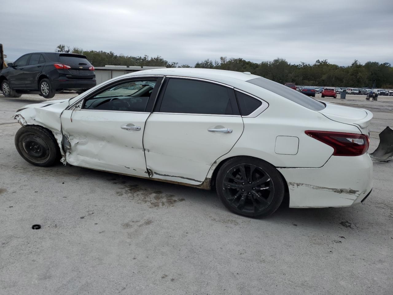 2018 Nissan Altima - Image 2