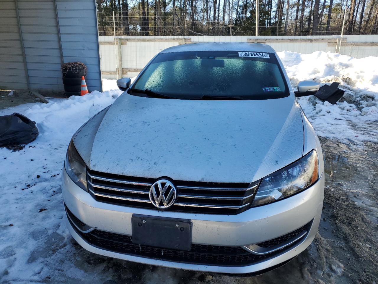 2014 Volkswagen Passat - Image 5