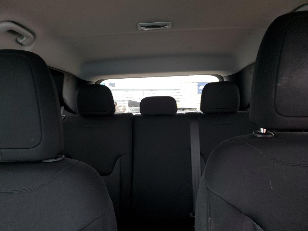 2021 Jeep Renegade - Image 10