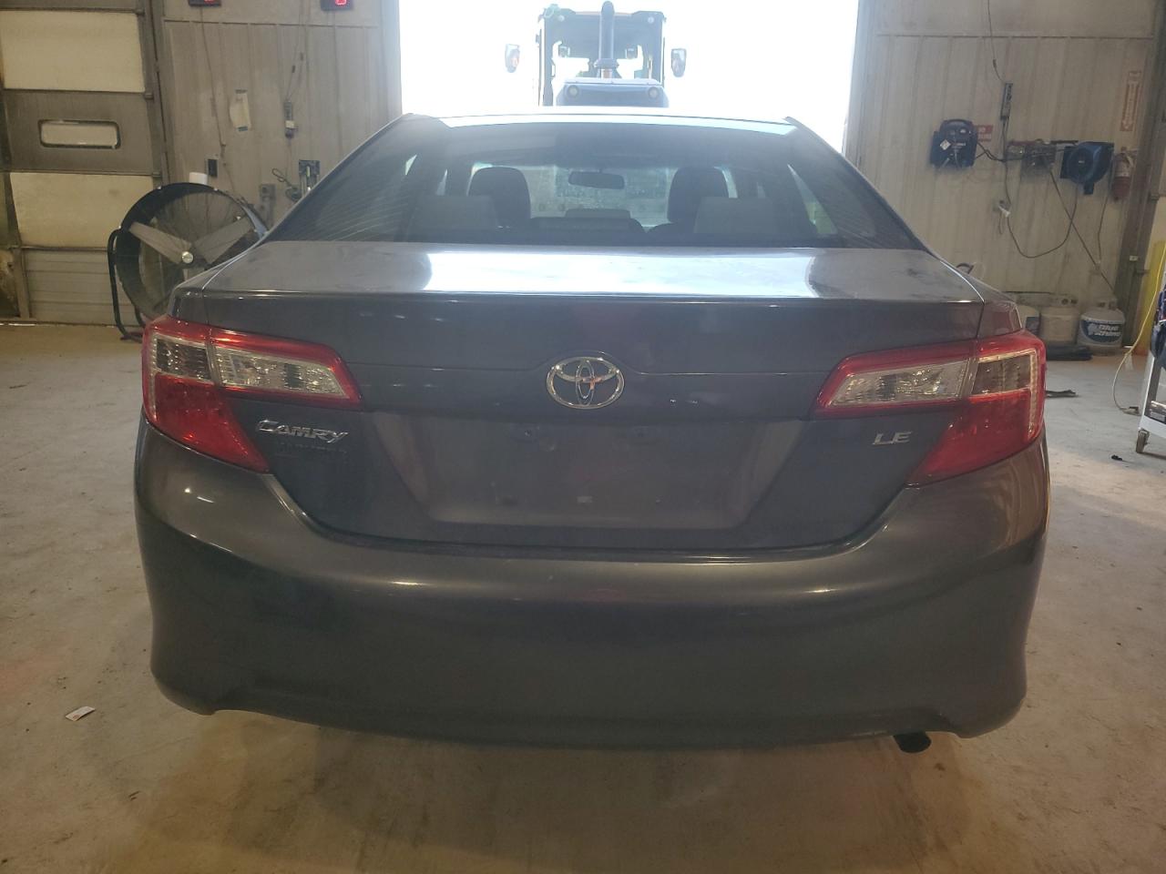 2014 Toyota Camry - Image 6