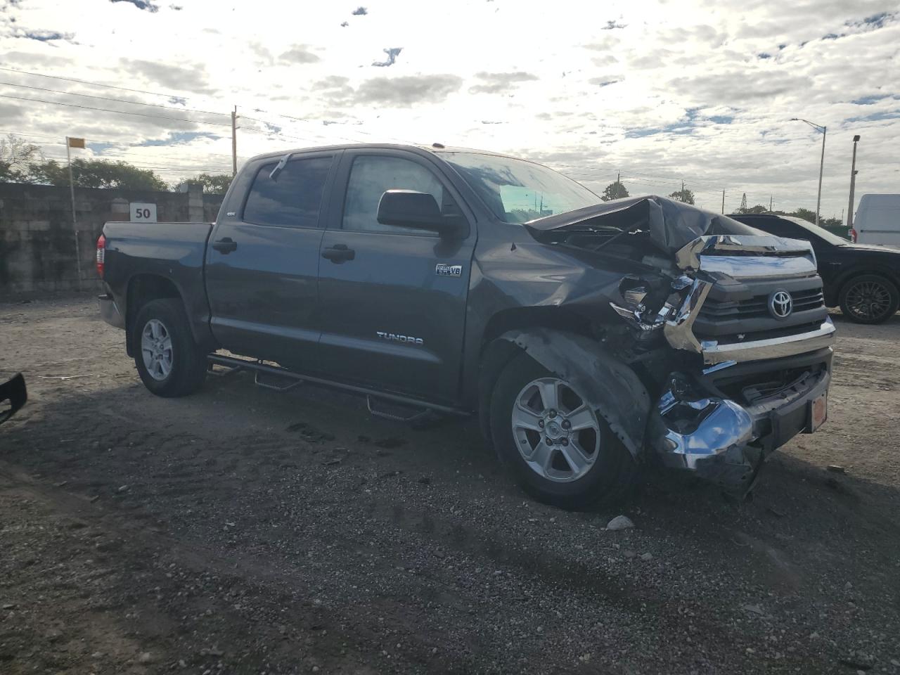 2015 Toyota Tundra - Image 4