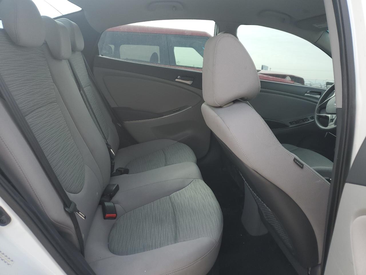 2016 Hyundai Accent - Image 10