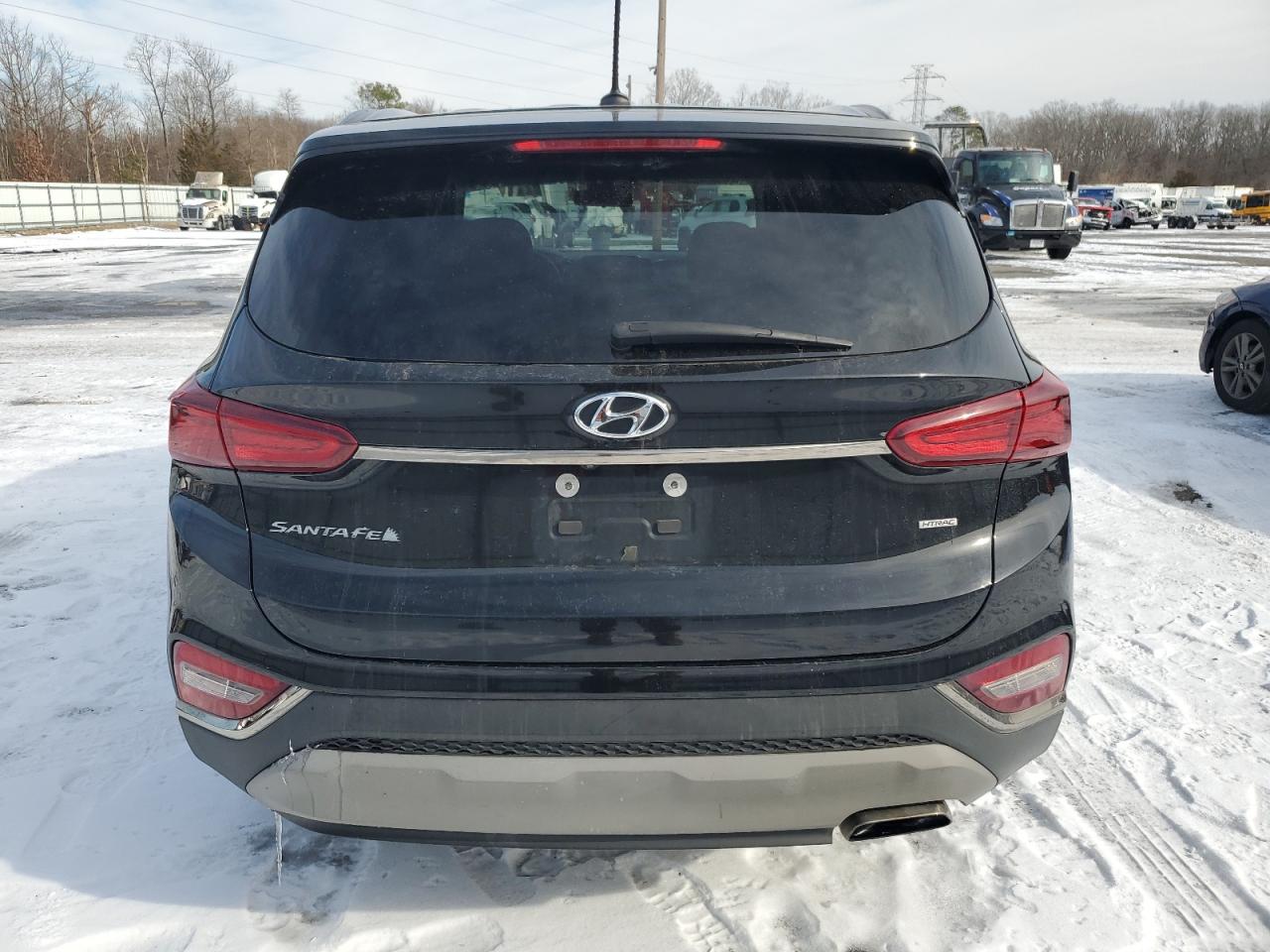 2019 Hyundai Santa Fe - Image 6