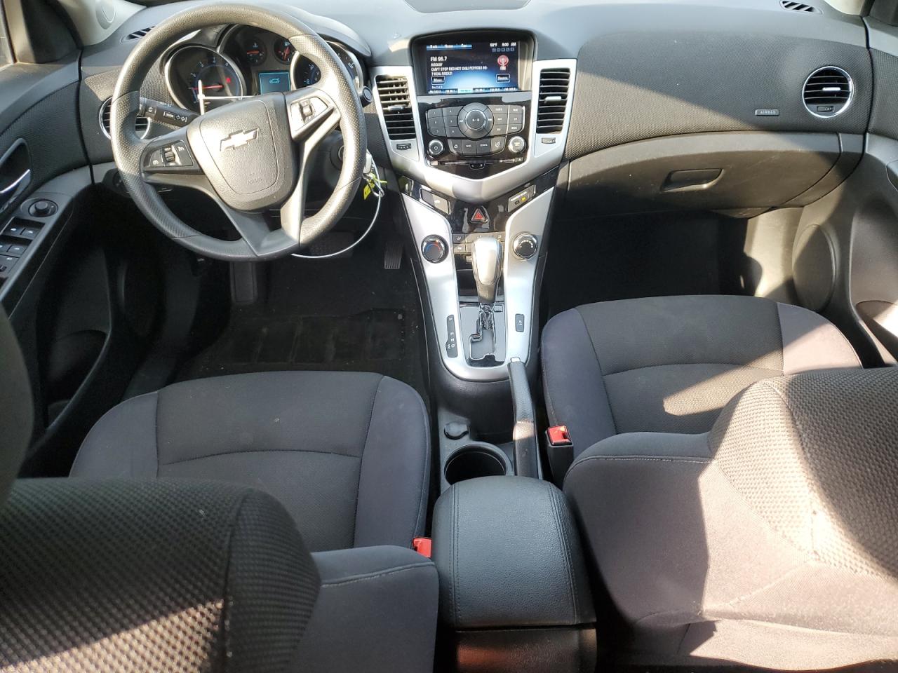 2015 Chevrolet Cruze - Image 8