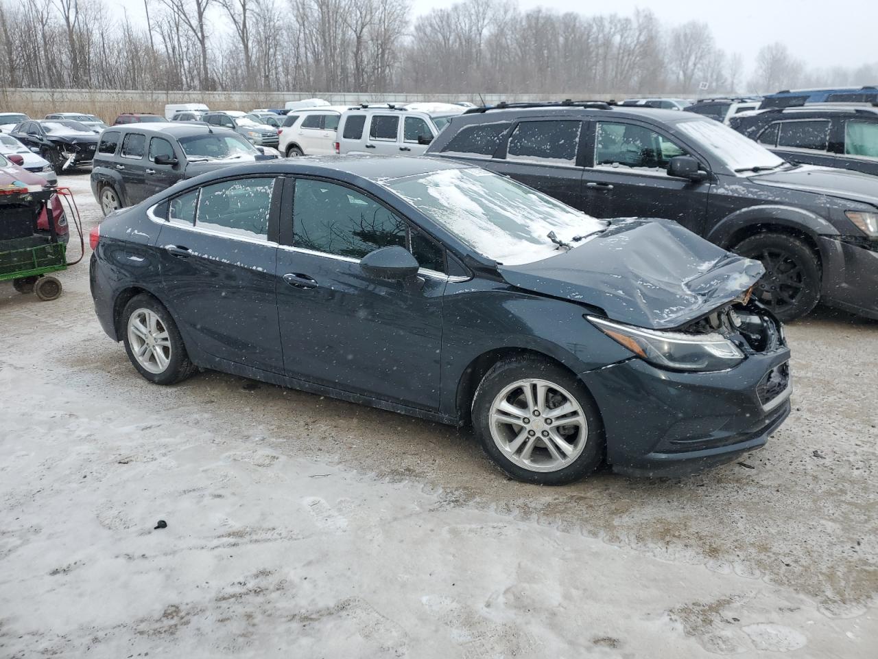 2017 Chevrolet Cruze - Image 4