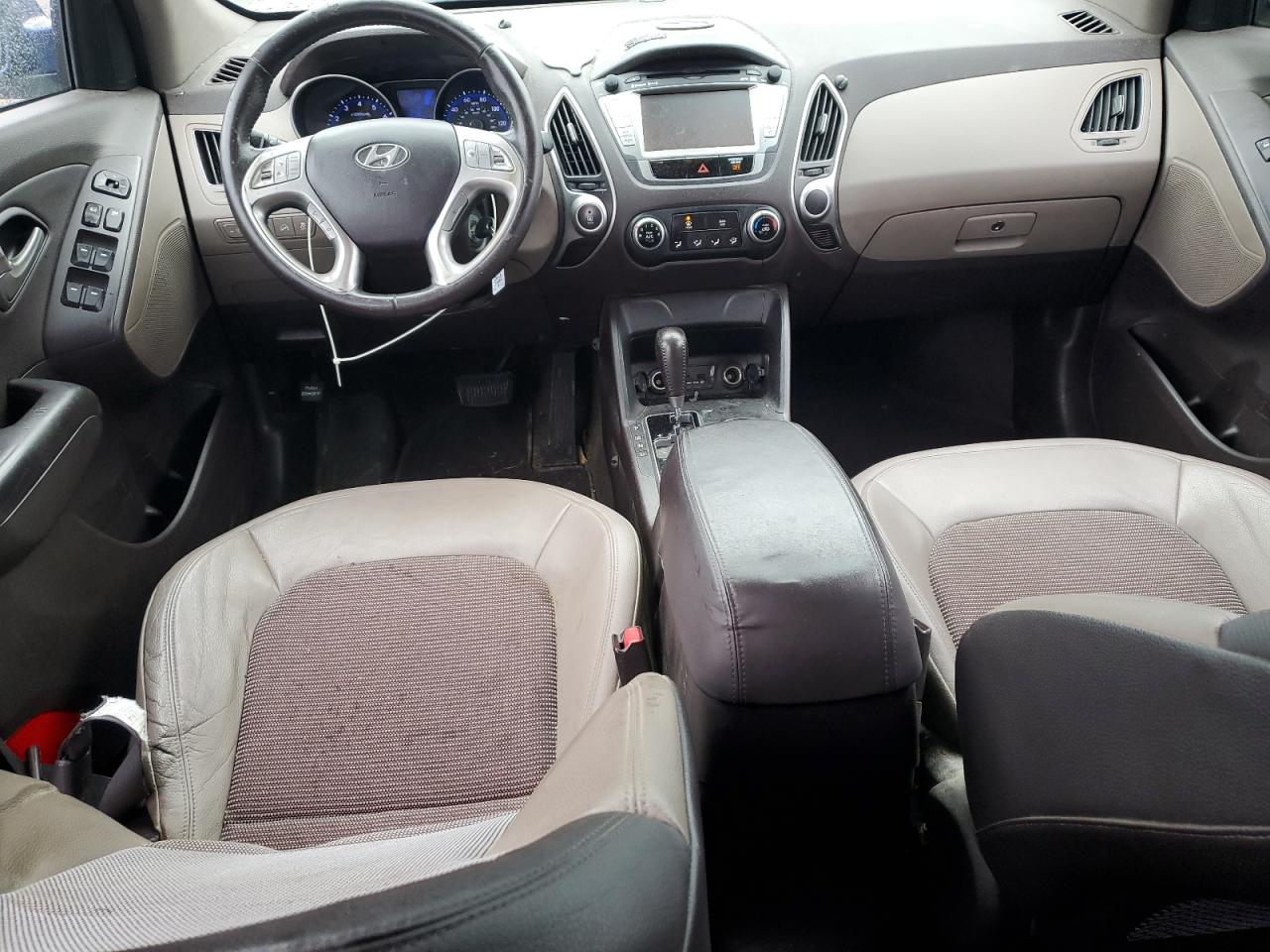 2011 Hyundai Tucson - Image 8
