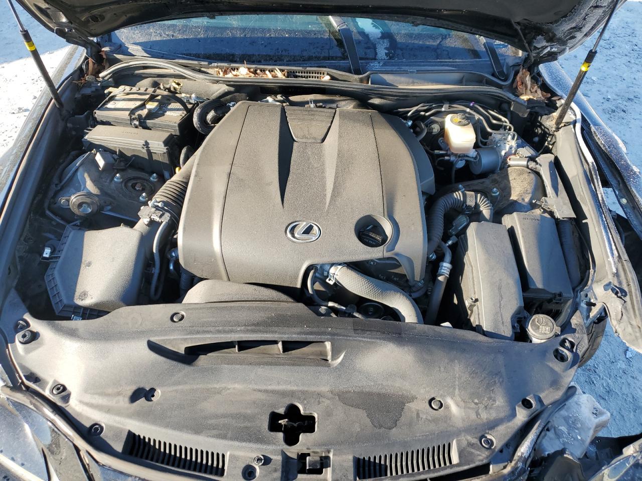 2015 Lexus IS - Image 12