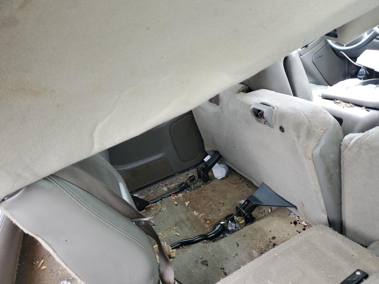 2005 Chevrolet Suburban K1500 VIN: 3GNFK16Z35G285352 Lot: 87891235