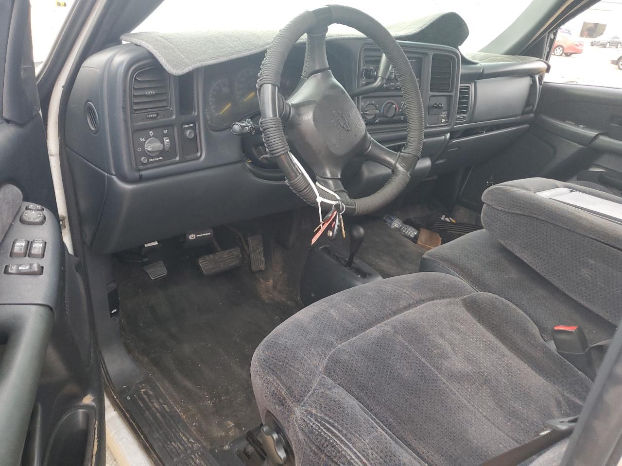 1999 Chevrolet Silverado - Image 8