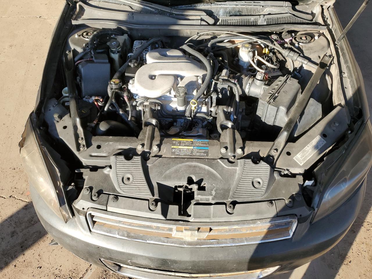 2006 Chevrolet Impala - Image 12
