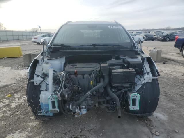 Паркетники KIA SORENTO 2016 Белы