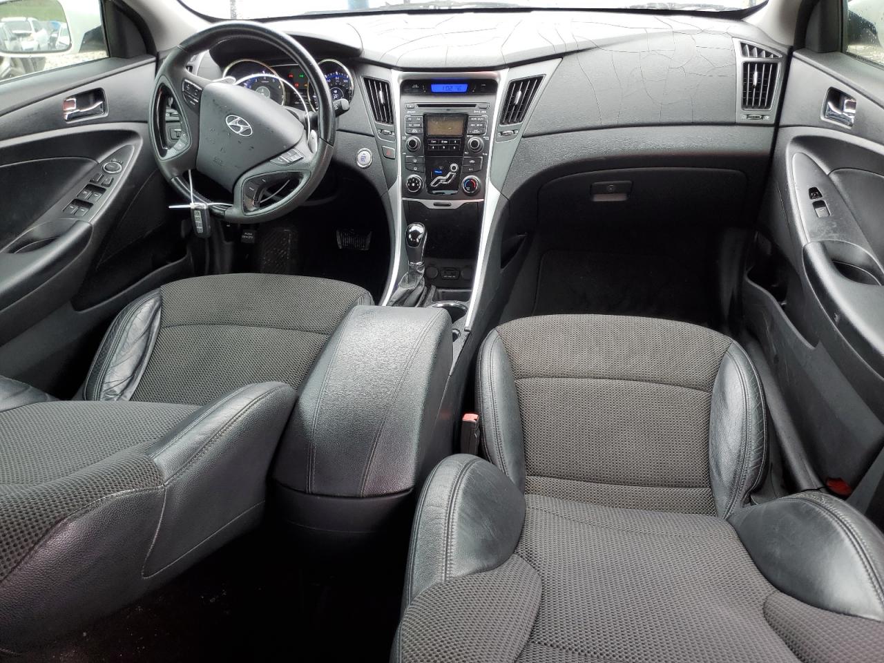 2011 Hyundai Sonata - Image 8