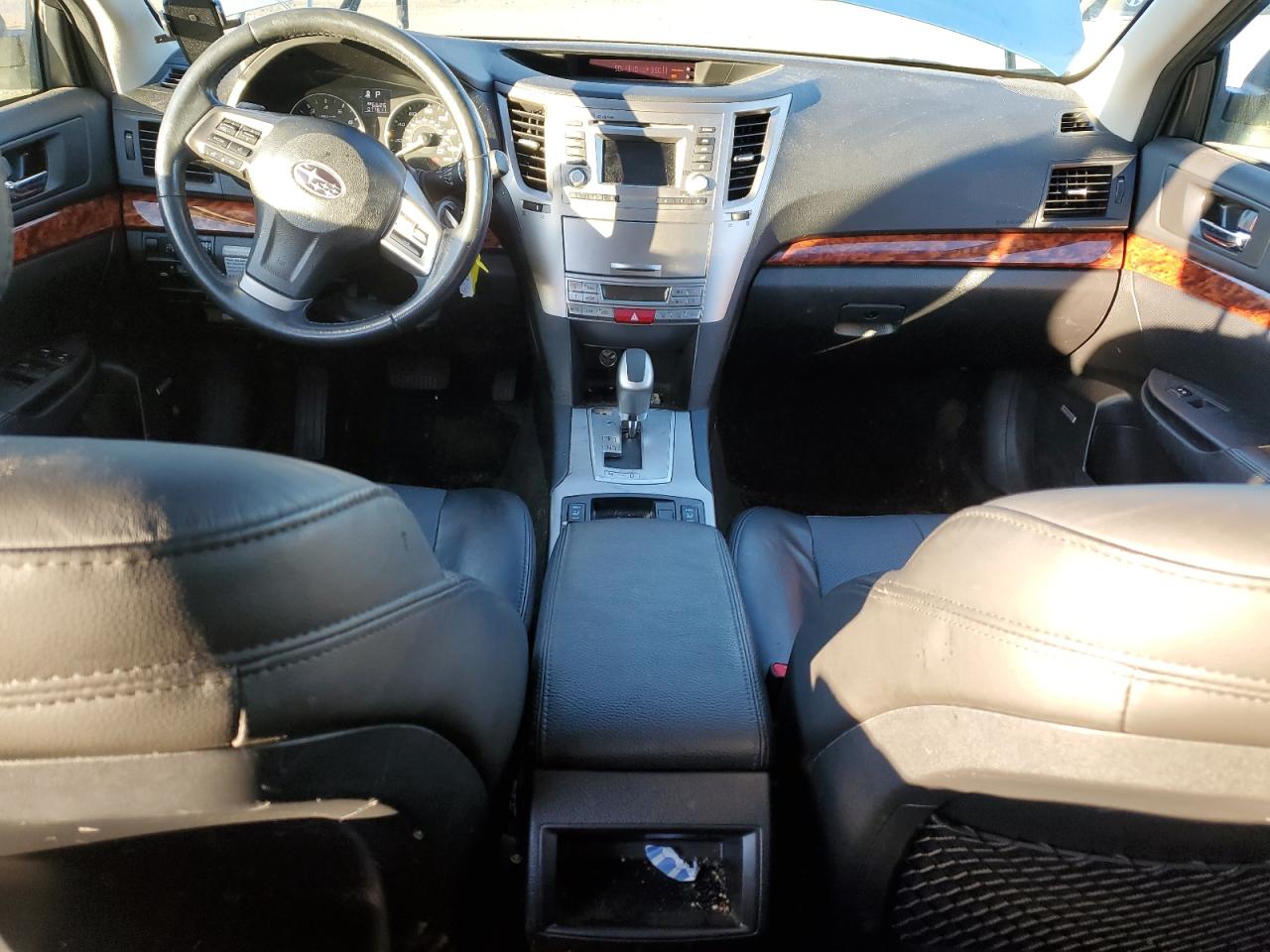 2012 Subaru Outback - Image 8