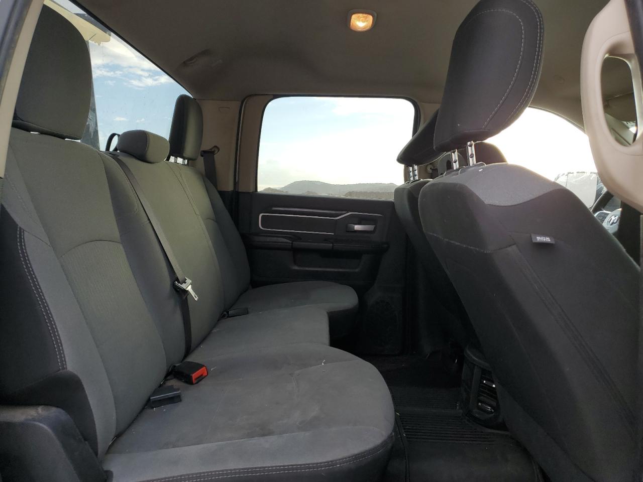 2019 RAM 2500 - Image 10