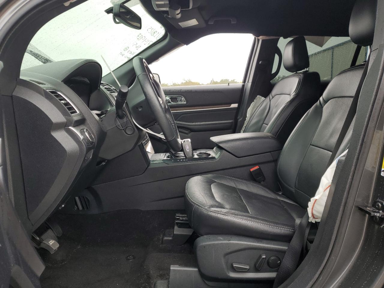 2019 Ford Explorer - Image 7