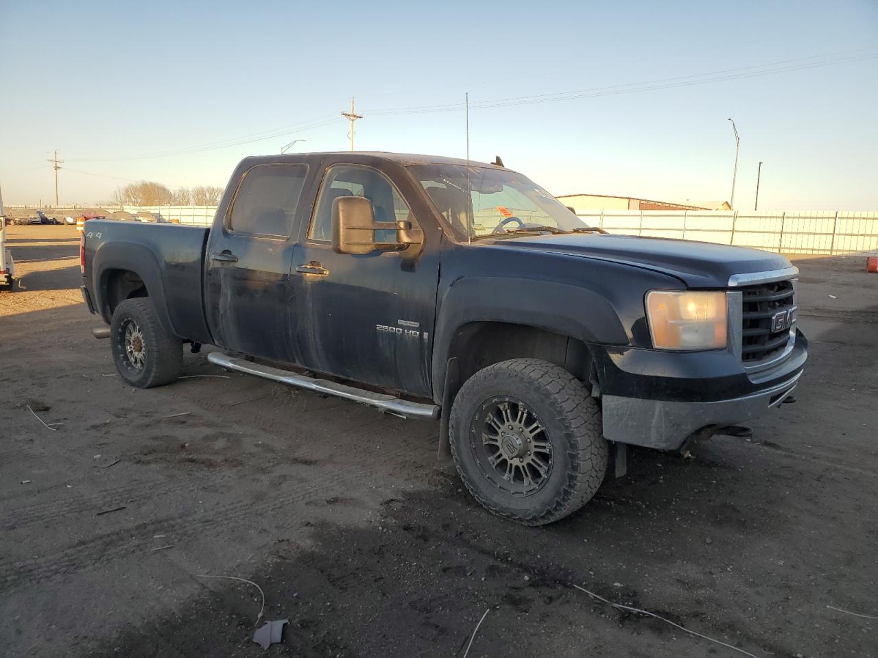 2009 GMC Sierra - Image 4