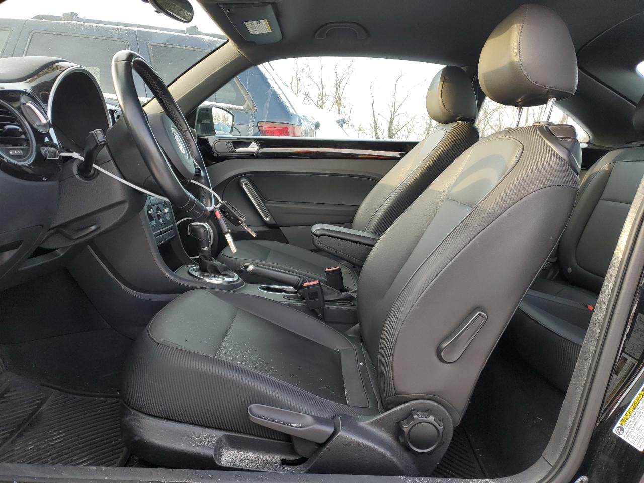 2014 Volkswagen Beetle - Image 7