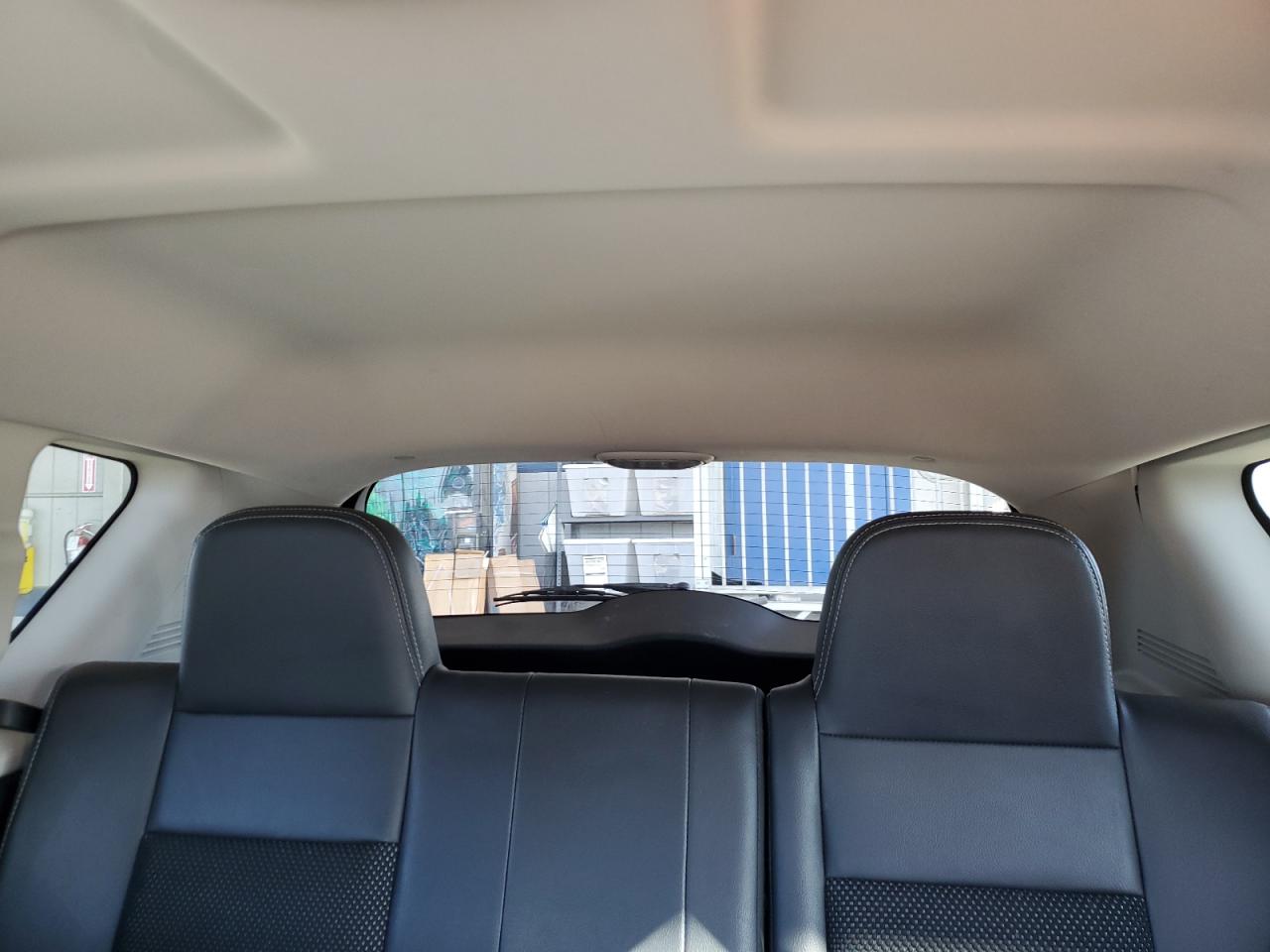 2016 Jeep Compass - Image 10