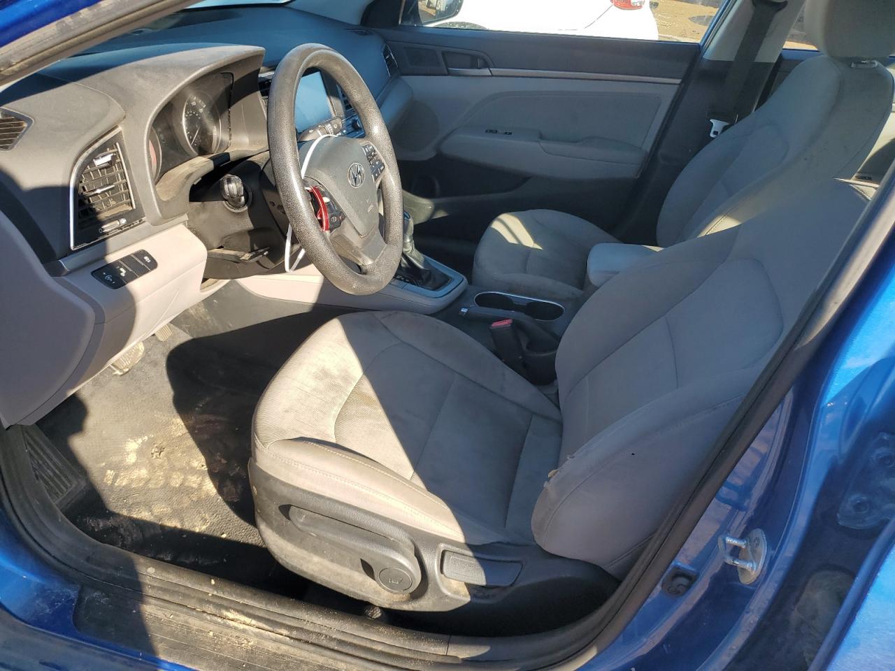 2018 Hyundai Elantra - Image 7