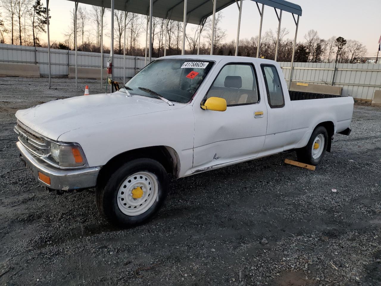1990 Toyota Pickup - Image 1