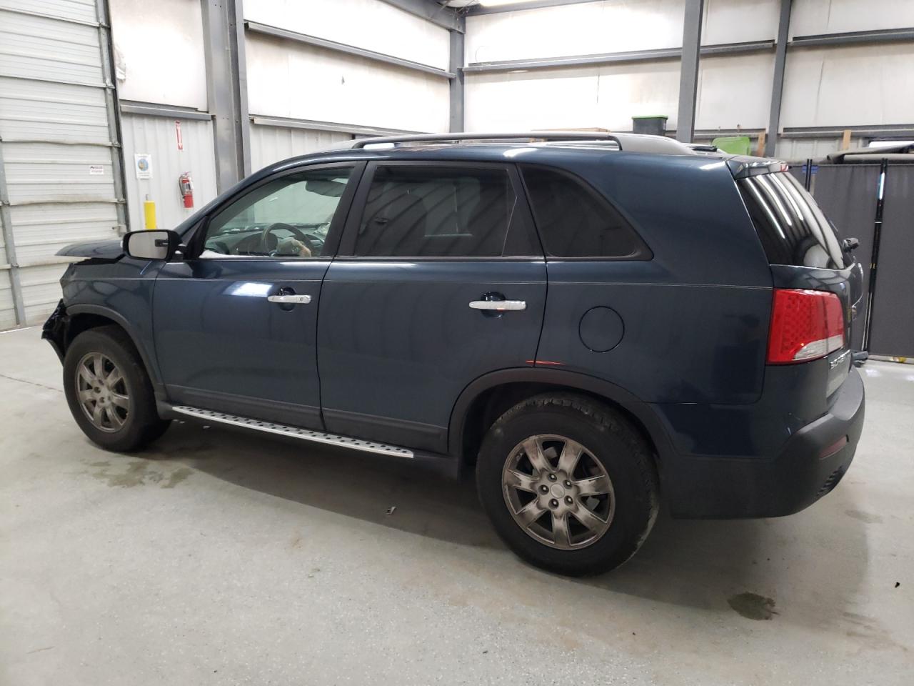 2011 Kia Sorento - Image 2