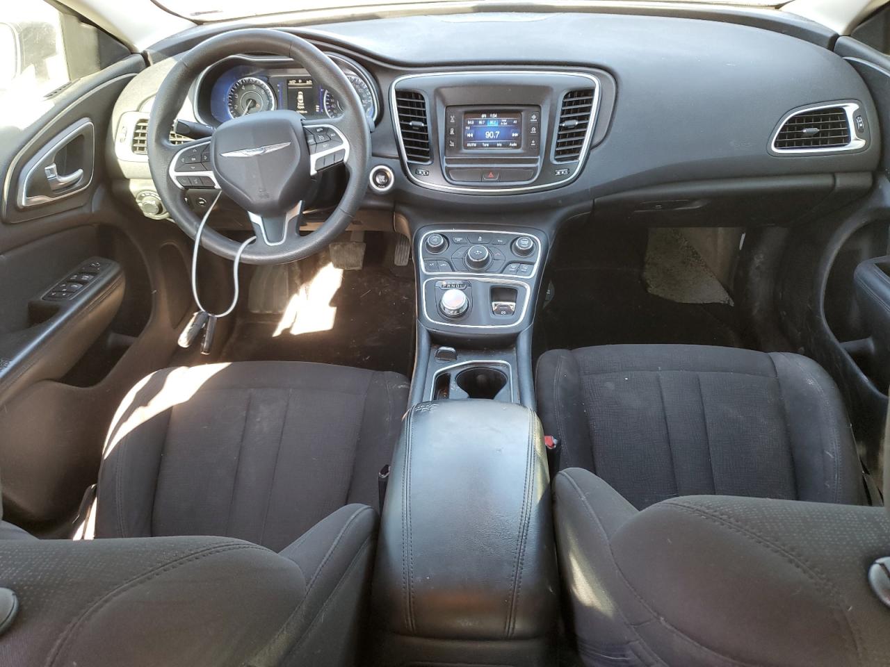 2016 Chrysler 200 - Image 8