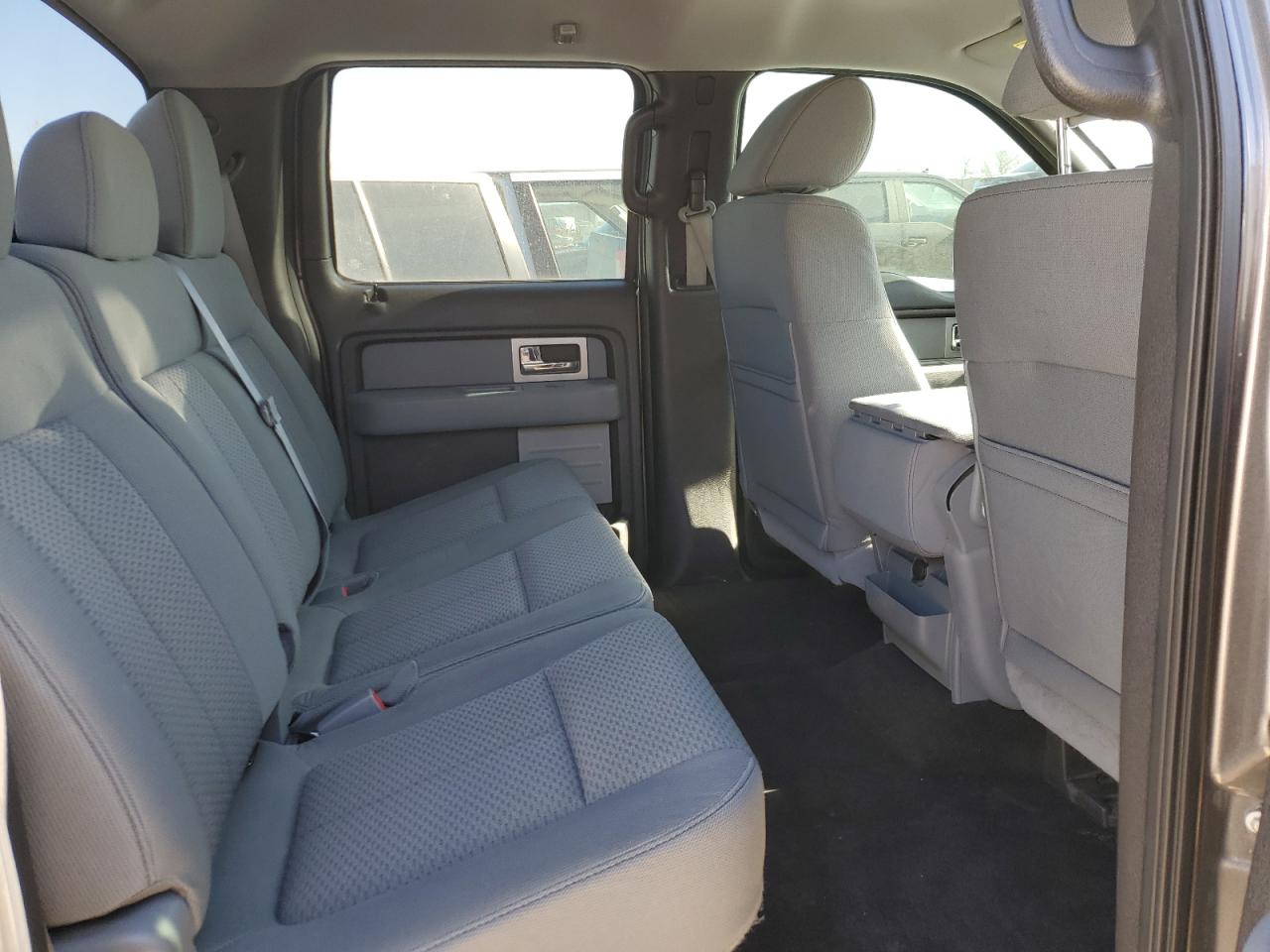 2011 Ford F-150 - Image 10