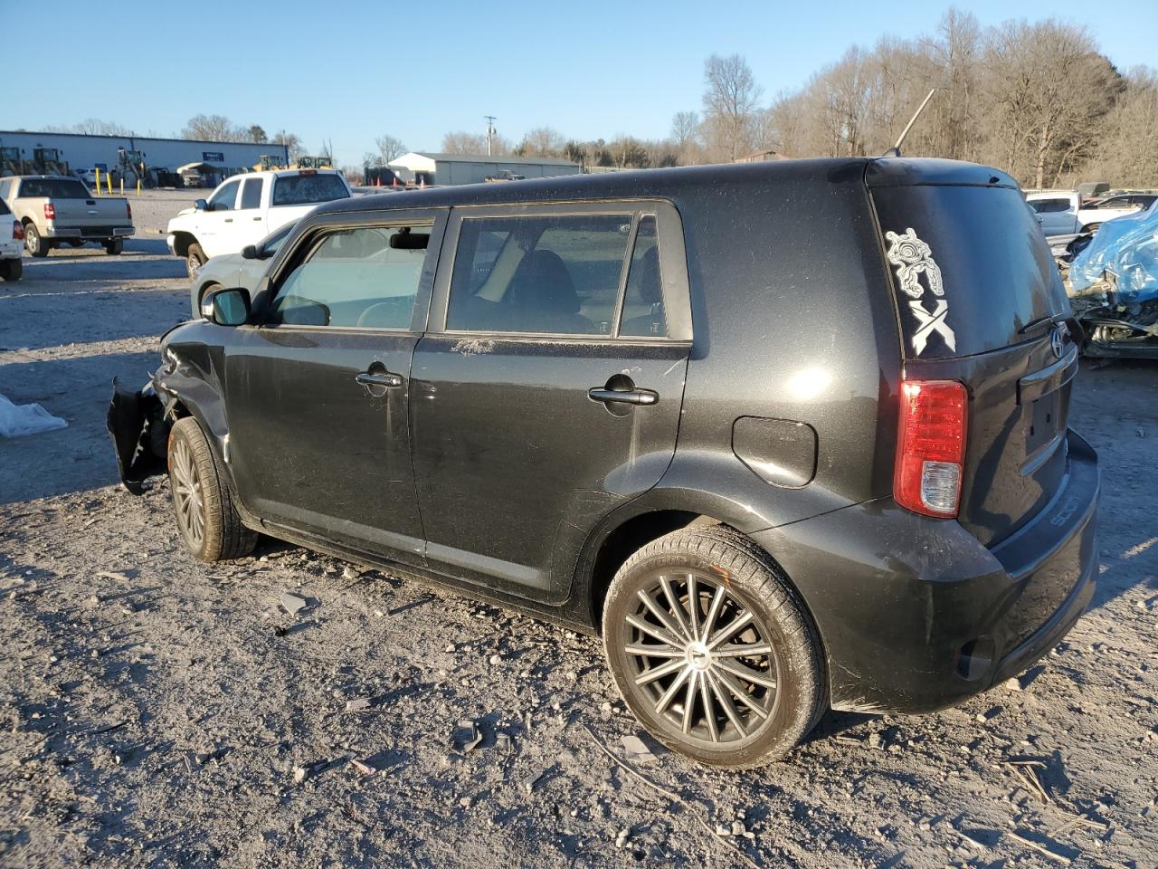 2015 Toyota xB - Image 2