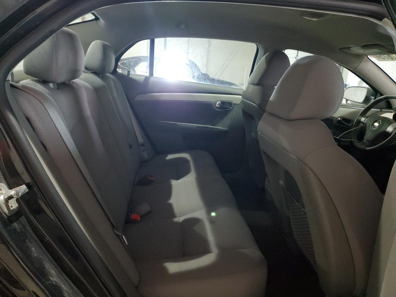 2010 Chevrolet Malibu - Image 10