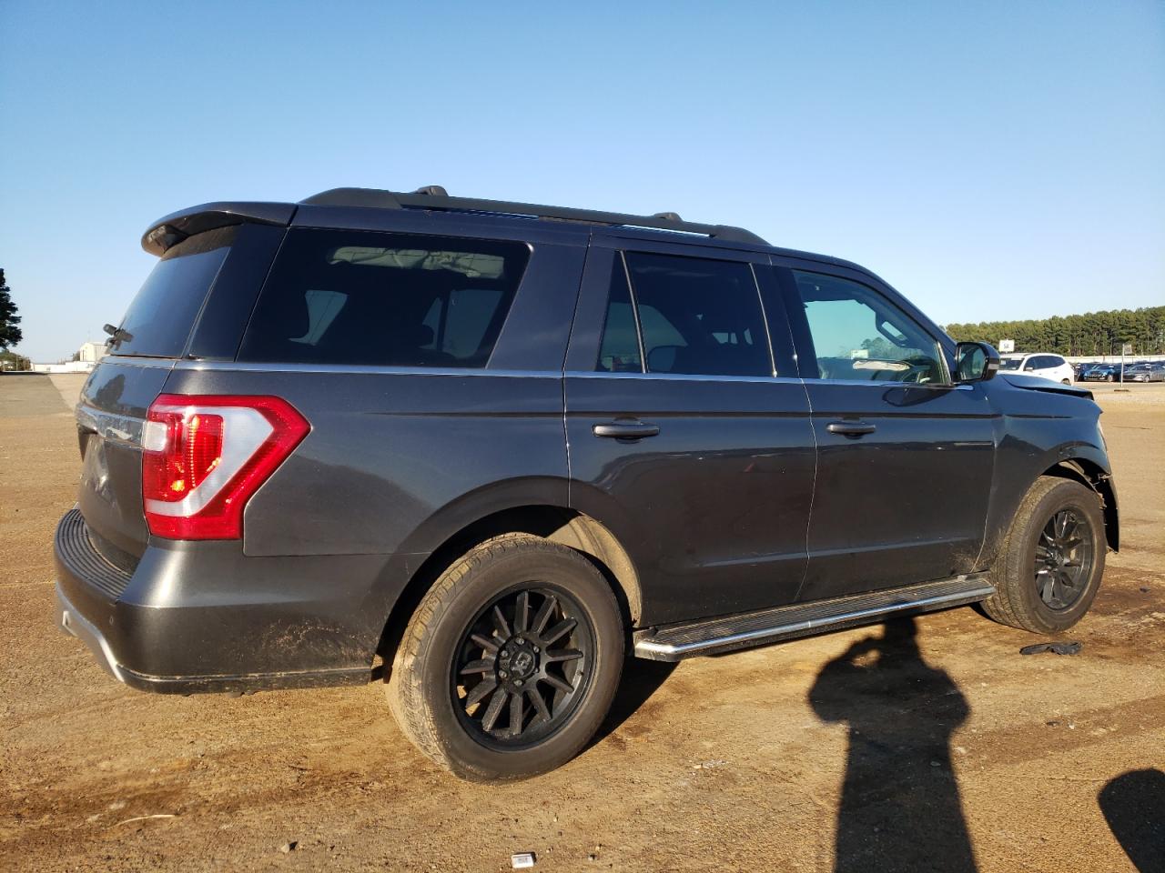 2020 Ford Expedition - Image 3